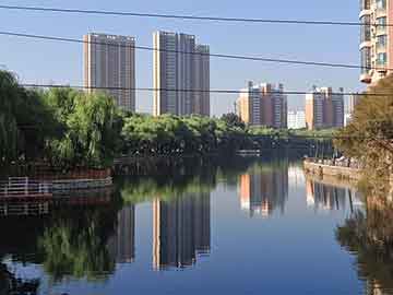 华泰证券：看好重点城市区域房地产市场量价回升|界面新闻 · 快讯